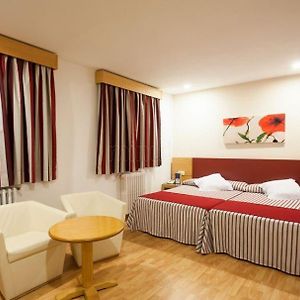 Familie Kamer met Twee Aparte Bedden
